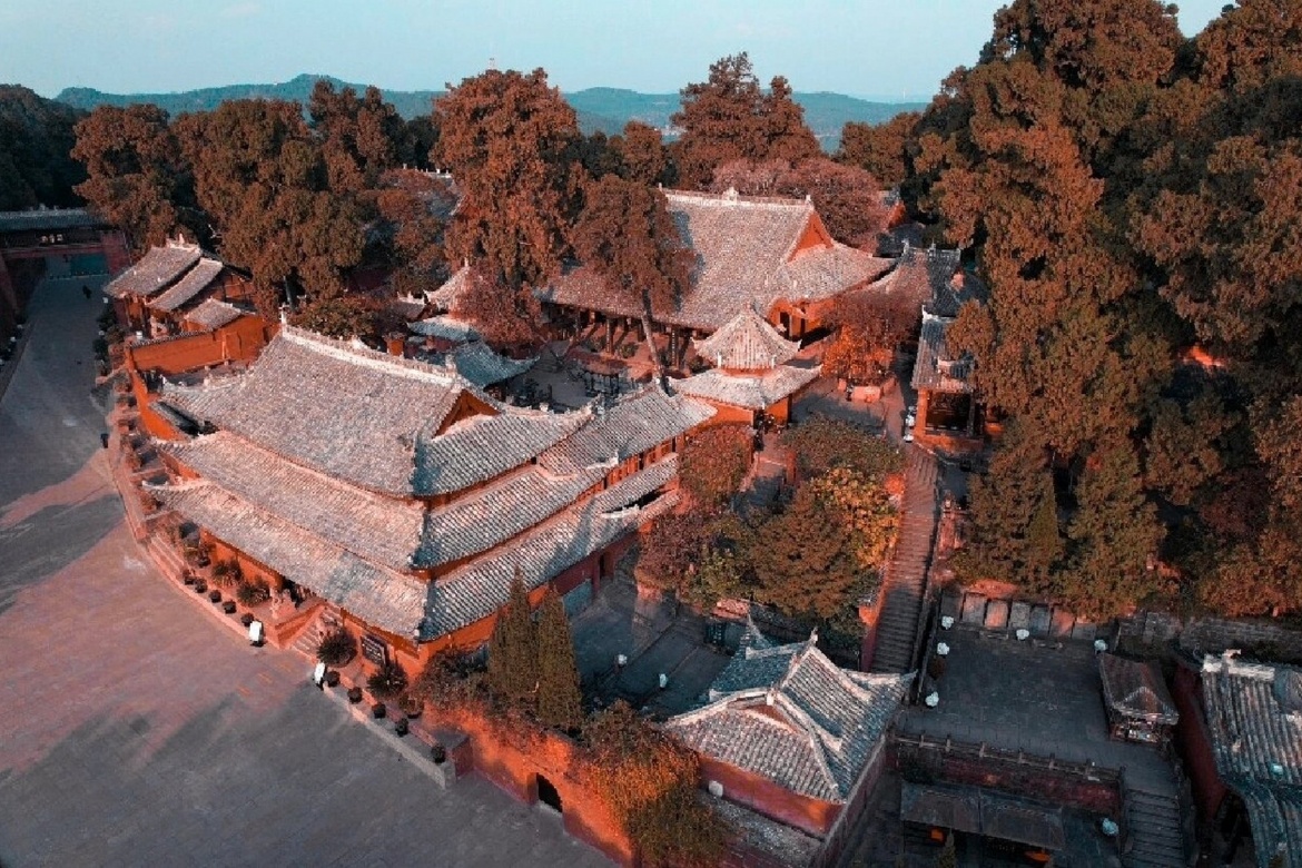 Qiqu Mountain